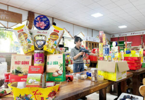 Các sản phẩm khởi nghiệp và OCOP chiếm 50 - 80% giá trị giỏ quà tết năm nay.