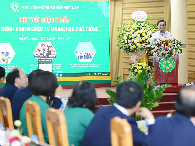 Hội thảo "Hành trình khởi nghiệp từ trung học phổ thông"