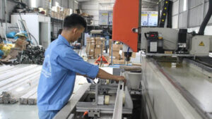 Khởi nghiệp trong lĩnh vực sản xuất cửa nhôm đ