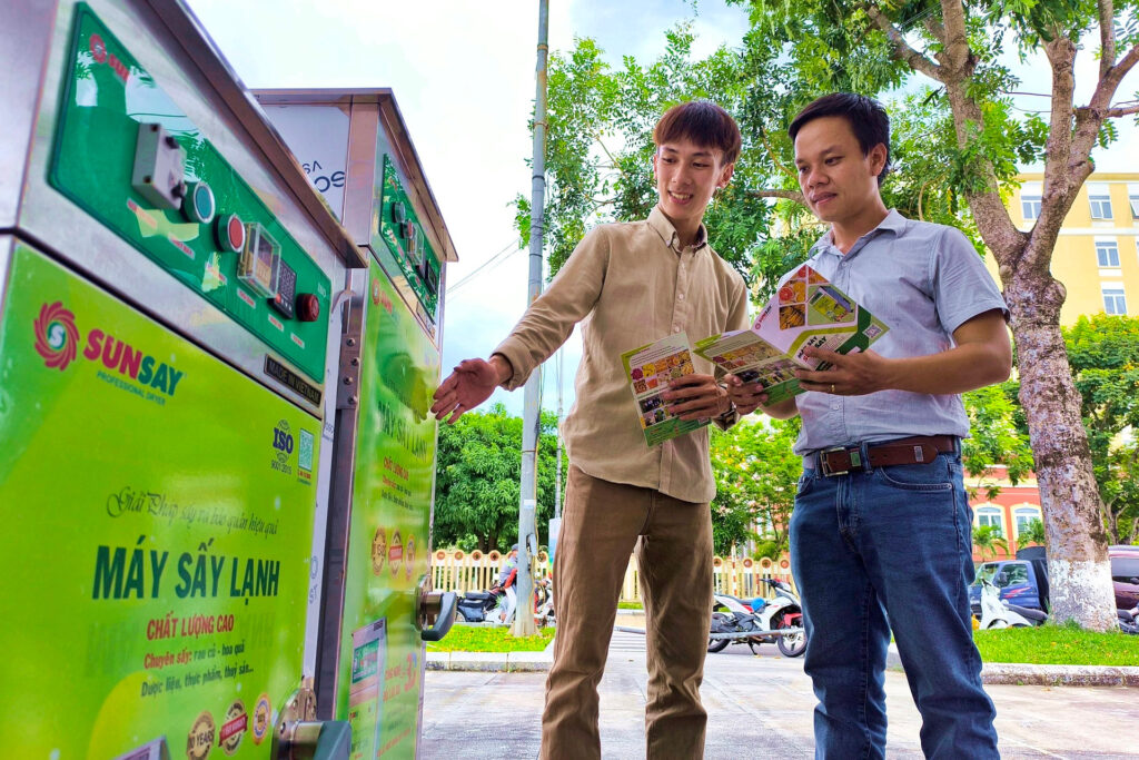 Các doanh nghiệp ở Đà Nẵng đem đến cho khách hàng ở Quảng Nam các sản phẩm hữu ích cho sản xuất nông nghiệp và thiết thực trong cuộc sống