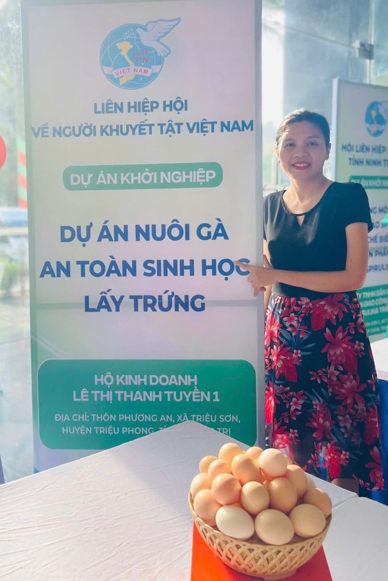 Chị Lê Thị Thanh Tuyền tham gia cuộc thi “Phụ nữ khởi nghiệp” năm 2024 với chủ đề “Phụ nữ khởi nghiệp sáng tạo và chuyển đổi xanh” do Hội LHPN Việt Nam tổ chức