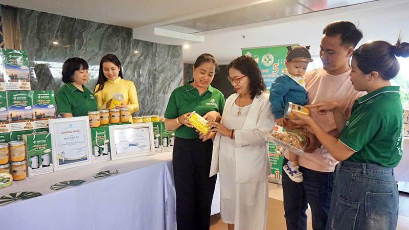 Sản phẩm của Hợp tác xã Thực phẩm xanh 43 Foods (thành phố Đà Nẵng) được các khách hàng lựa chọn